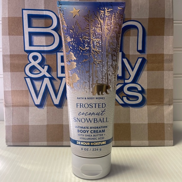 Bath & Body Works Frosted Coconut Snowball 🥥 - Body Cream - Picture 9 of 9